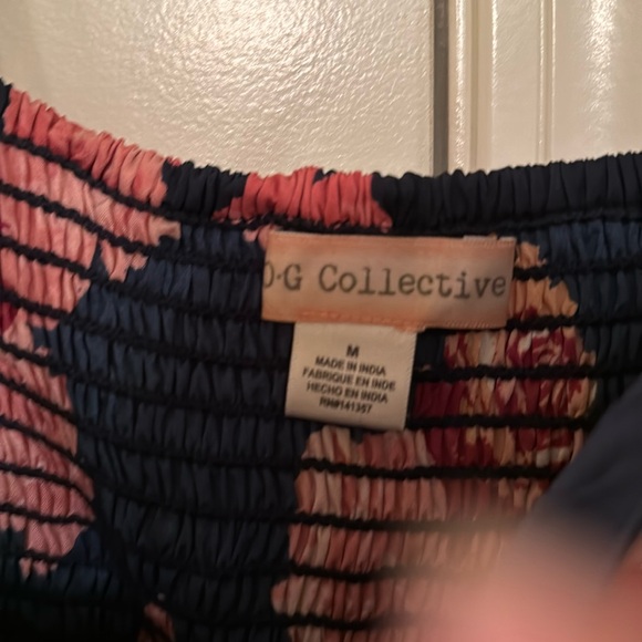 B.O.G Collection.Jumpsuit. Medium. W/ Pockets! - Picture 4 of 4